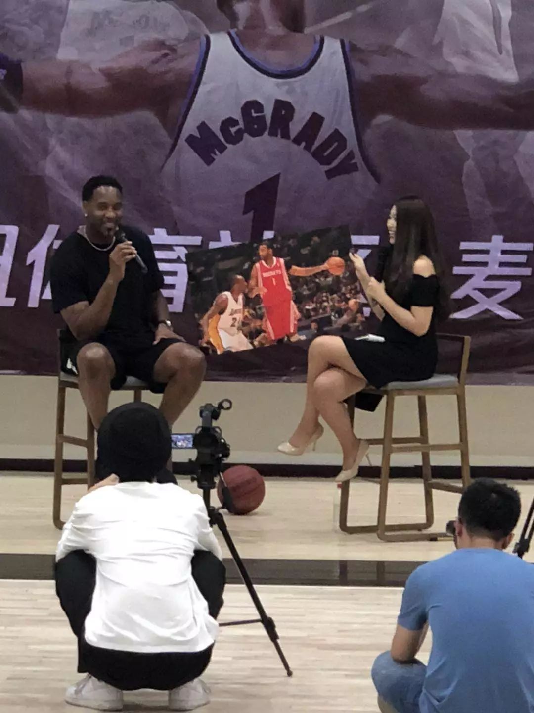 双喜临门，费尔明在巴萨一线队生涯百场里程碑中破门（双喜加身，费尔明巴萨一队第100场里程碑战破门）