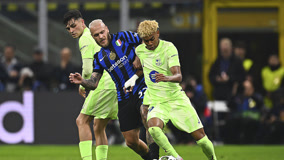 记者：拜仁将于明年一月开始与凯恩谈续约（记者：拜仁计划在明年一月启动与凯恩的续约谈判）