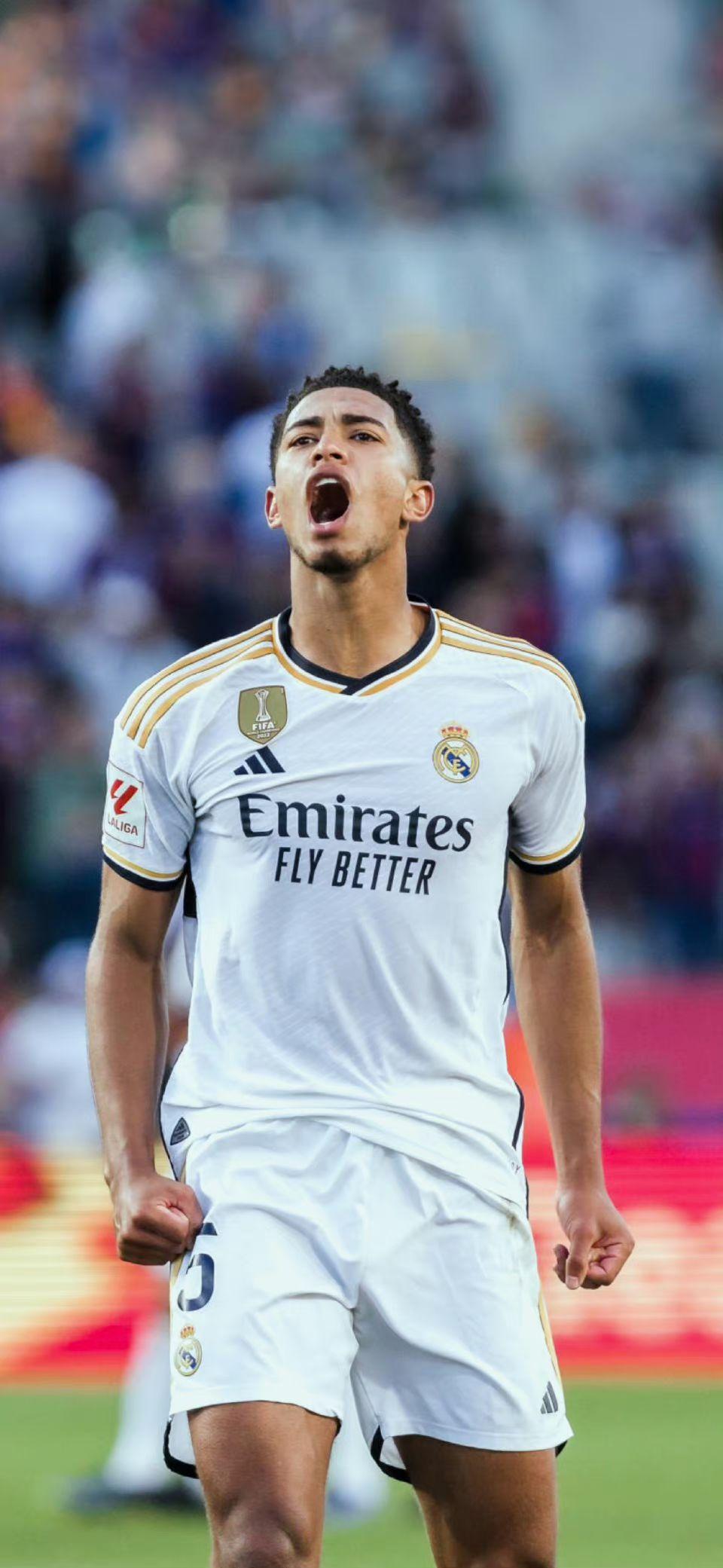 看不下去！广东两将表现辣眼睛 球迷质疑杜锋用人选择（表现堪忧！广东两将低迷引争议 球迷质疑杜锋用人）