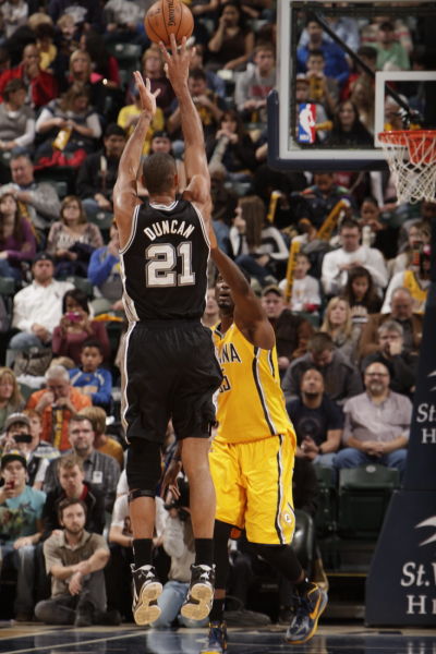 美媒：76人在恩比德伤病报告上已被罚款42.5万美元（美媒称76人因恩比德伤情报告遭罚42.5万美元）