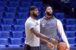 没能扛起球队！班凯罗三分7中0&5次失误，正负值首发最低（班凯罗手感冰凉：三分7投全失、5次失误，首发正负值最低）