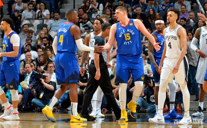 法甲裁判主管：卡马拉飞铲舍瓦利耶未染红，问题出在视频回放（法甲裁判负责人：卡马拉飞铲舍瓦利耶未被罚下，症结在VAR回放）