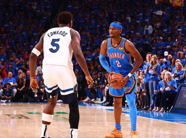 巴黎圣日耳曼姆巴佩连续两场进球（巴黎圣日耳曼前锋姆巴佩连场破门）