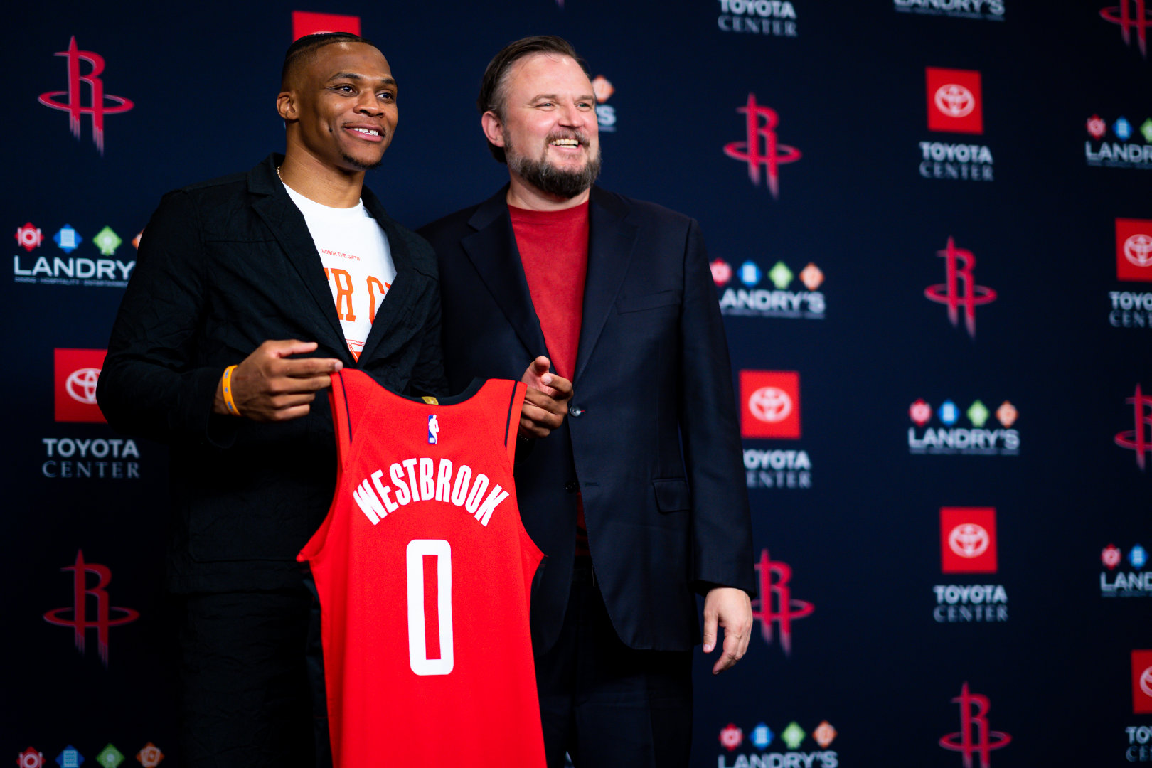 伦敦奥运马术冠军与爱驹双双安乐死，二十余年相伴征服世界赛场（相伴二十余年征战世界：伦敦奥运马术冠军与座骑相继安乐离世）