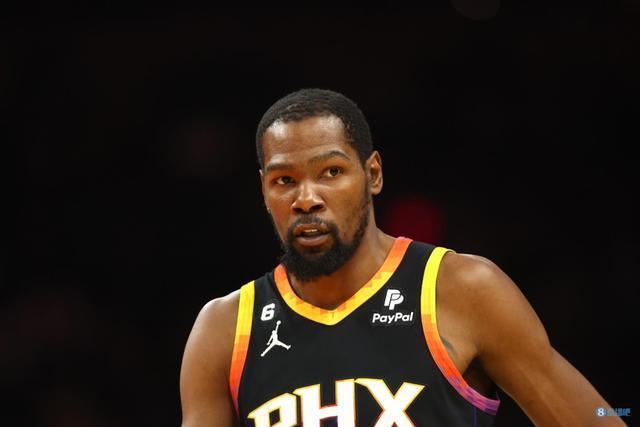 战火中创奇迹！巴勒斯坦力压两大洲冠军头名出线，国足安逸何日醒（烽火中逆袭！巴勒斯坦压过两洲冠军头名晋级，国足安逸几时醒）