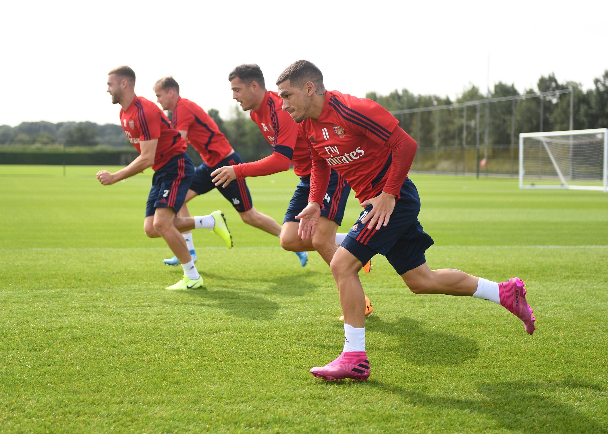 拿日本战犯照片！三笘薰8天仍未道歉，足球游戏怒了：删除，价值归零（日本战犯照风波持续：三笘薰8天未道歉，足球游戏下架清零）