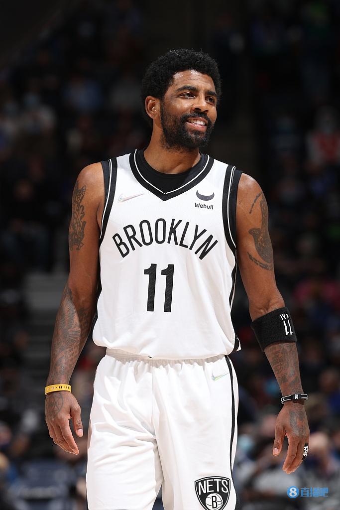 戴格诺特：小个阵容带来空间也让篮板失控，这是战术选择问题（戴格诺特：小阵容增空间但损篮板，本质是战术取舍）