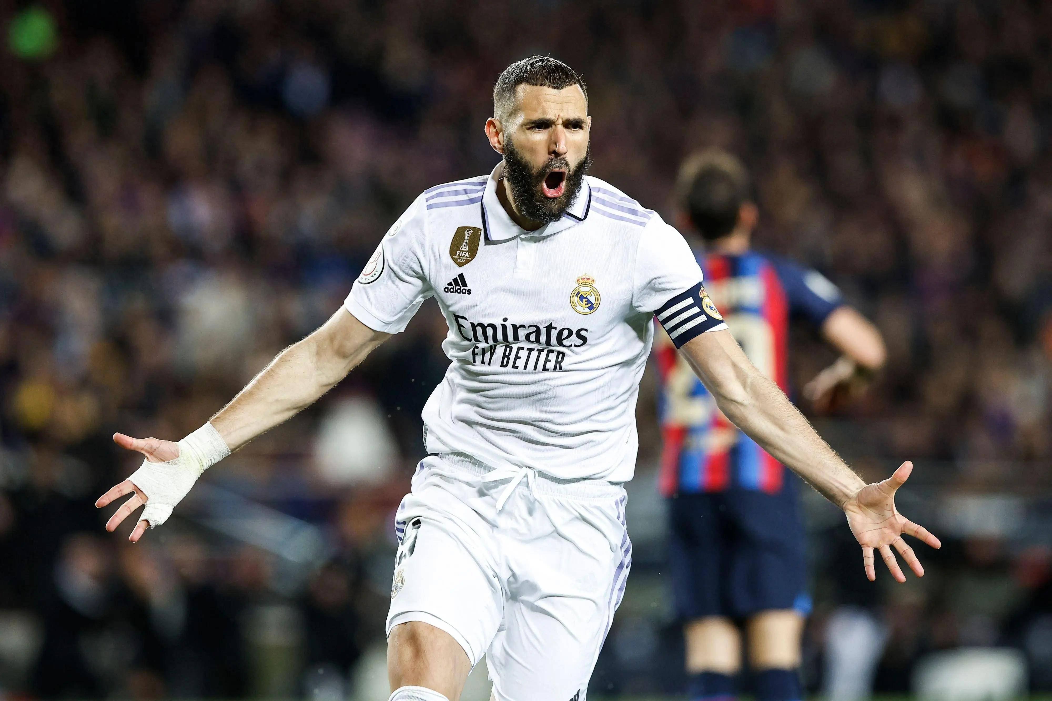 亚亚-图雷：瓜迪奥拉是毒蛇，我妻子说他不是男人还很坏（亚亚-图雷怒斥瓜迪奥拉：是条毒蛇，妻子称其不像个男人而且很坏）