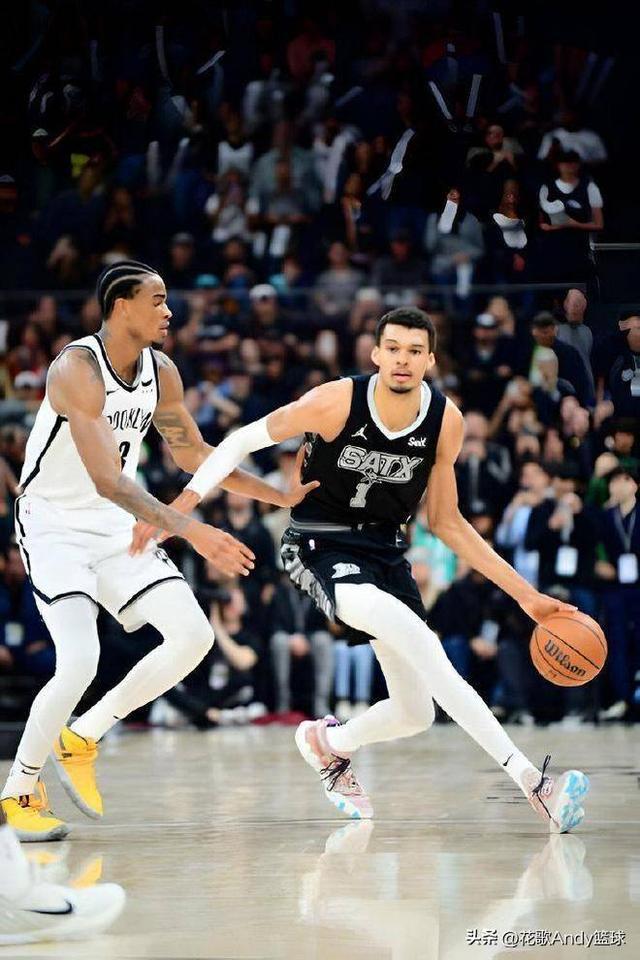 荷媒：范黑克不想与布莱顿续约，热刺和纽卡在关注他的情况（荷媒：范黑克无意与布莱顿续约，热刺与纽卡密切关注其动向）